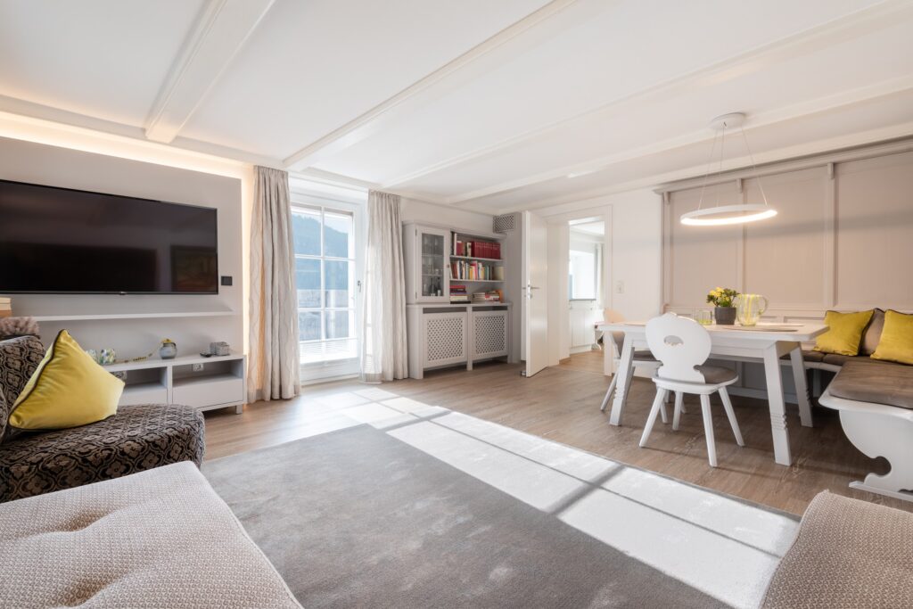 Schennach Apartment – Ferienwohnung von Fewomigo